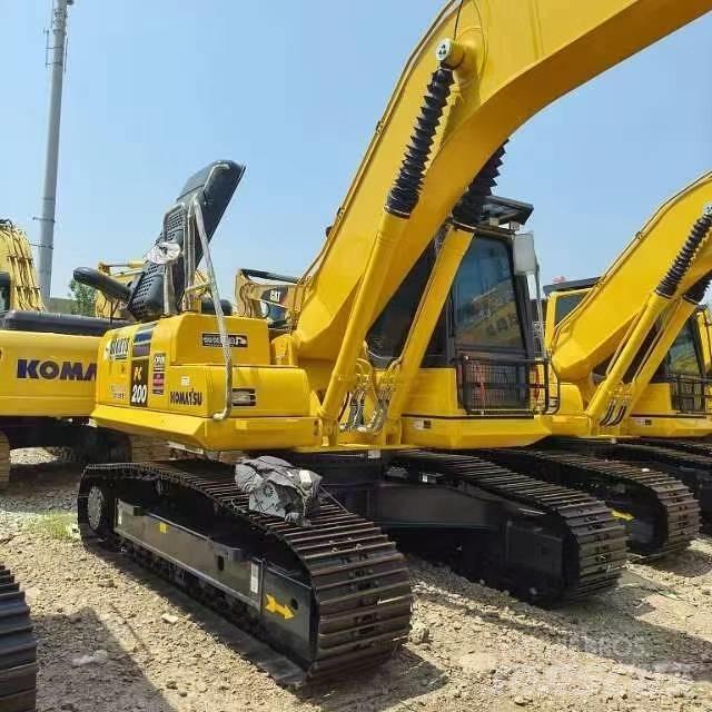 Komatsu PC 200-8 中型挖掘机