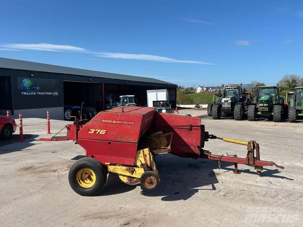 New Holland 376 方捆打捆机