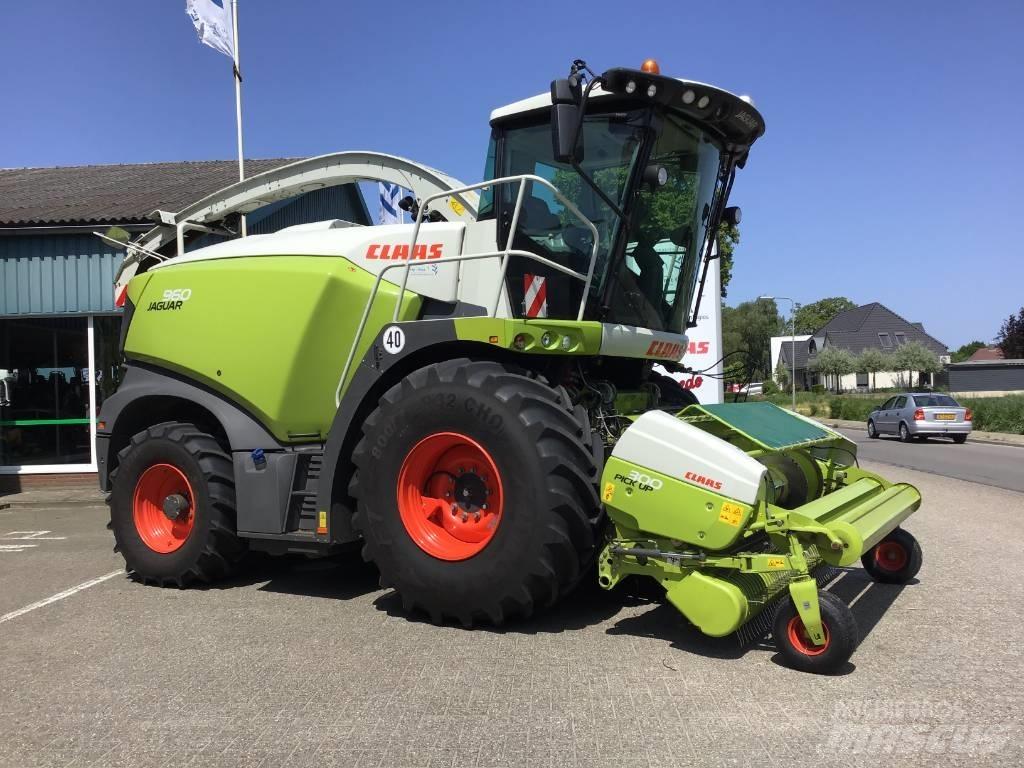 CLAAS Jaguar 960 联合收割机