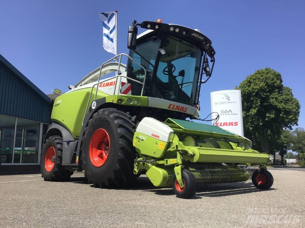 CLAAS Jaguar 960 联合收割机