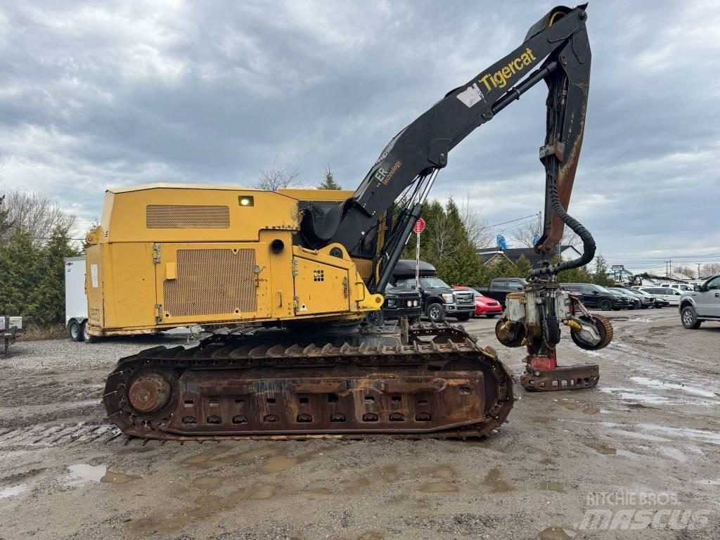 Tigercat 855D 收割机