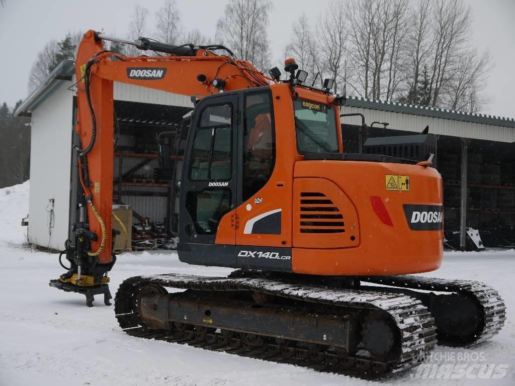 Doosan DX 140 LCR-5 履带挖掘机