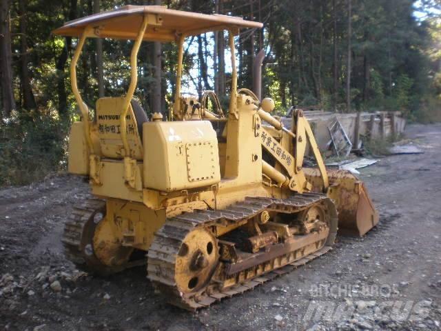Mitsubishi BS3F 履带式推土机