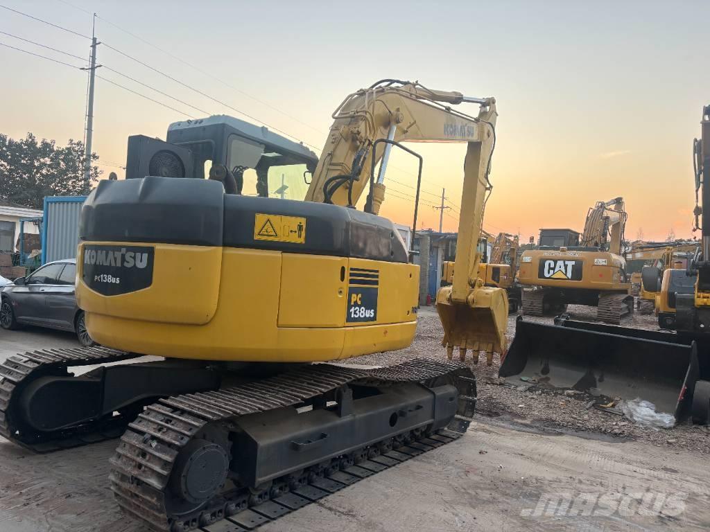 Komatsu PC 138 US 中型挖掘机