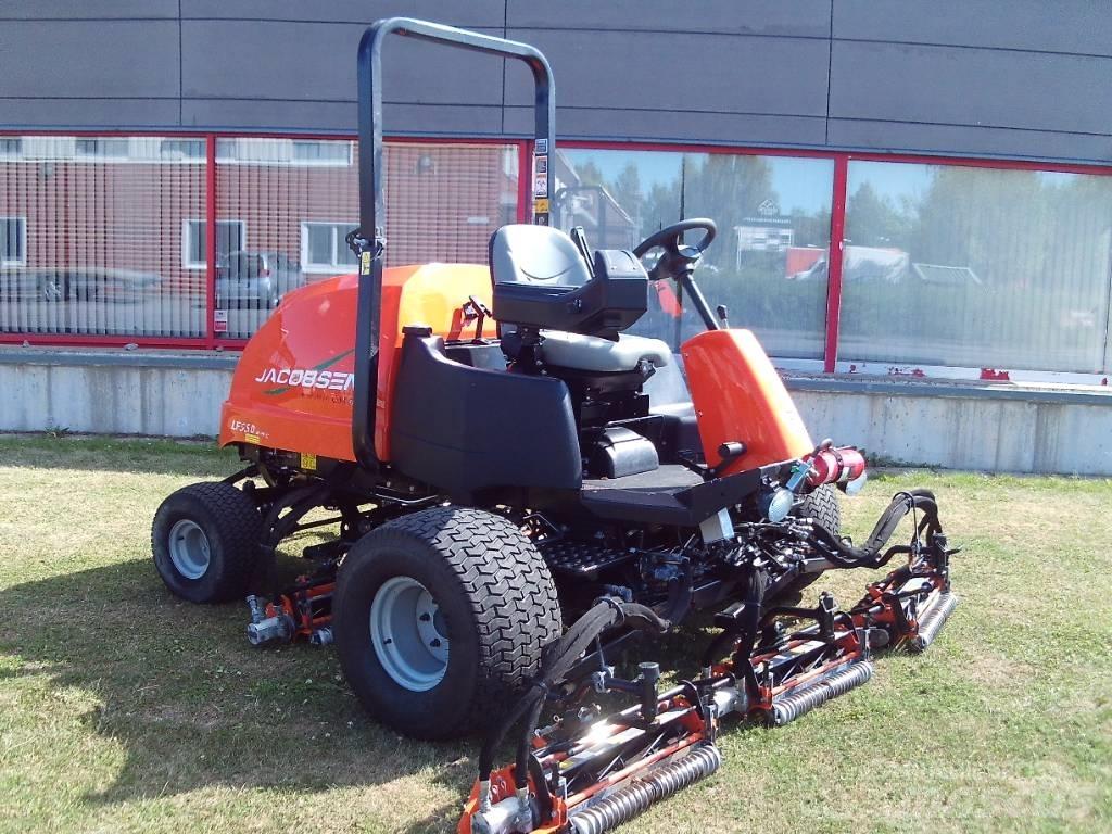 Jacobsen LF550 球道割草机