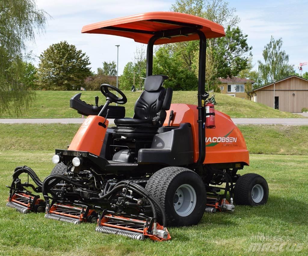 Jacobsen LF550 球道割草机