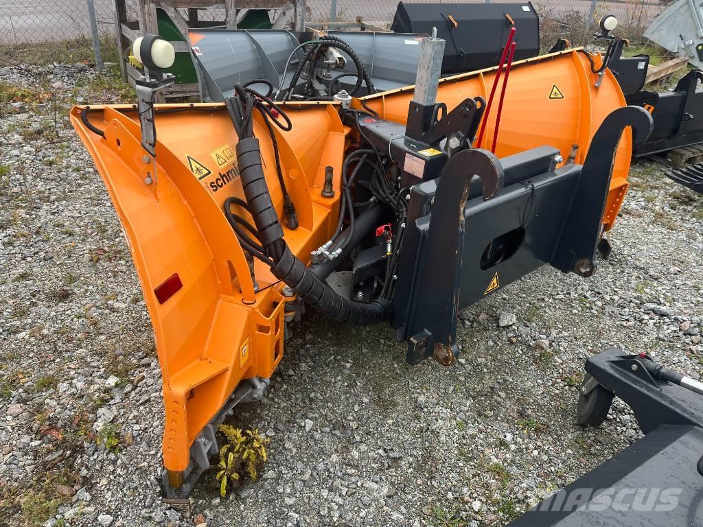 Aebi Schmidt KL-V 32 铲雪车