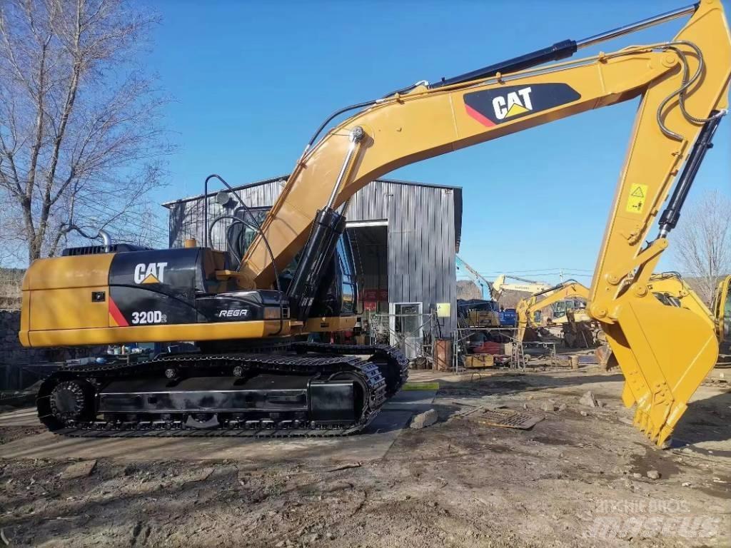 CAT 320D2 履带挖掘机