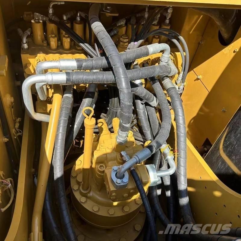 CAT 320 D 履带挖掘机