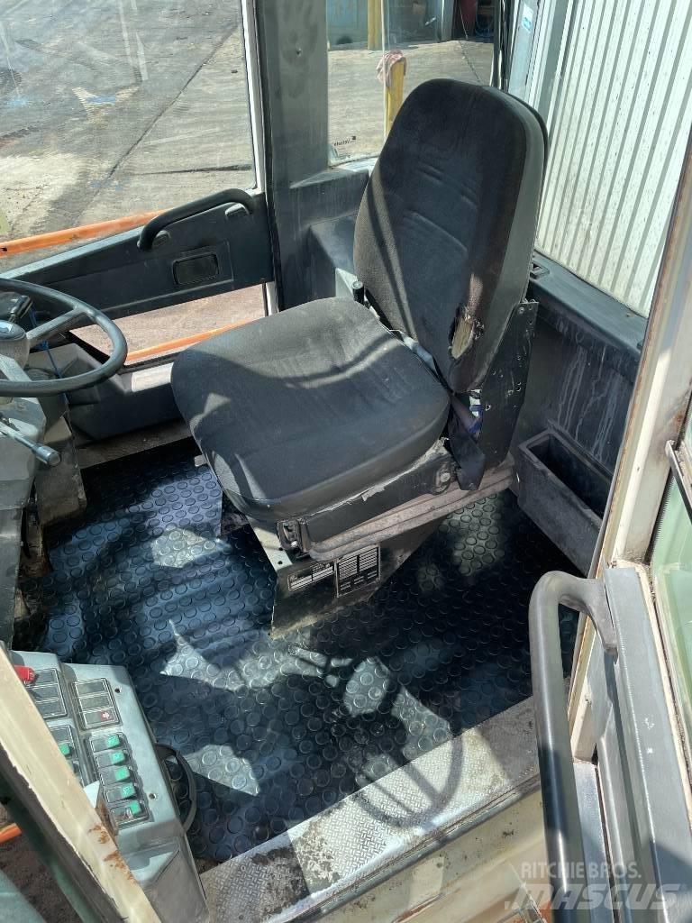 Valmet TD7ECR 集裝箱车
