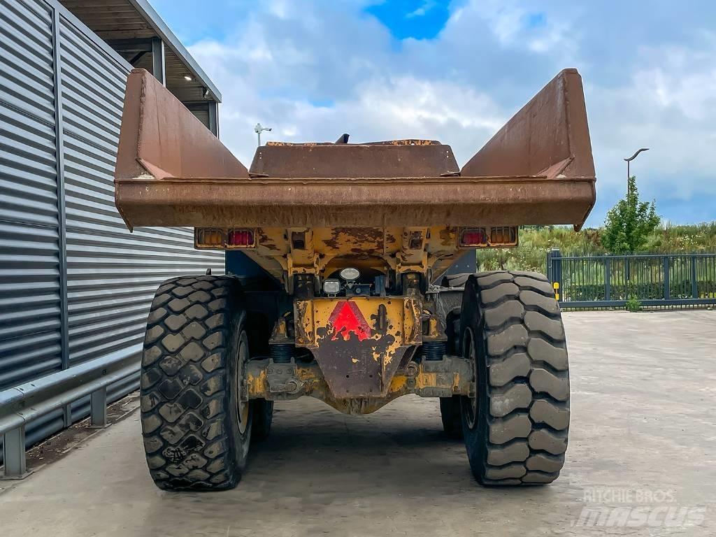 Volvo A25F 铰接式自卸车