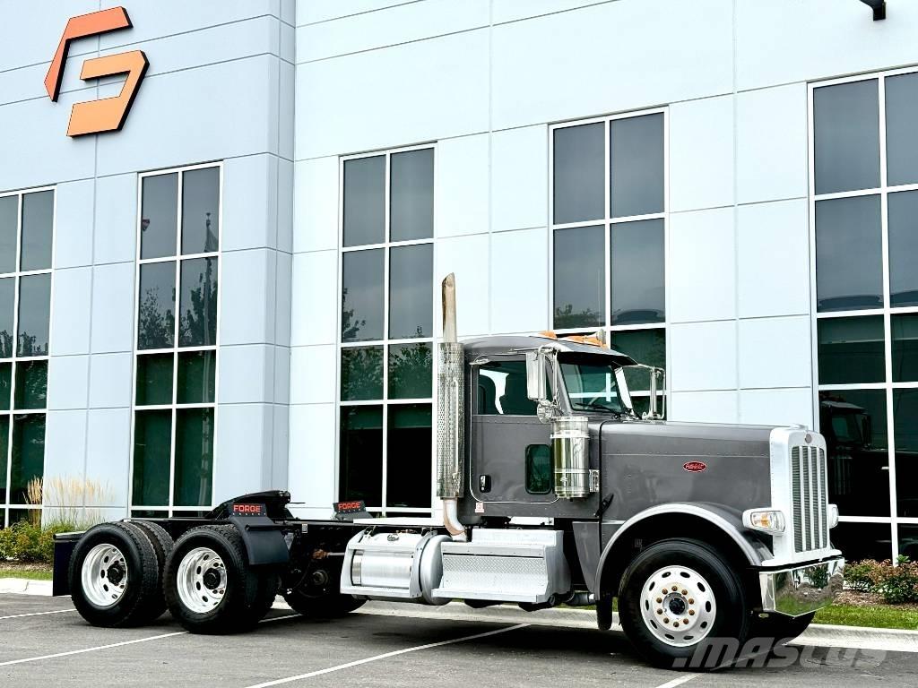 Peterbilt 389 牵引车