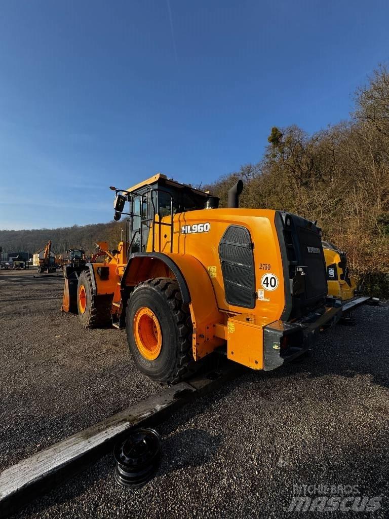 Hyundai HL 960 轮式装载机