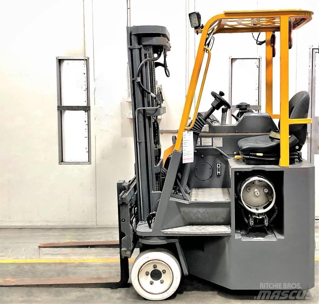 Combilift CB2500 侧卸式铲车