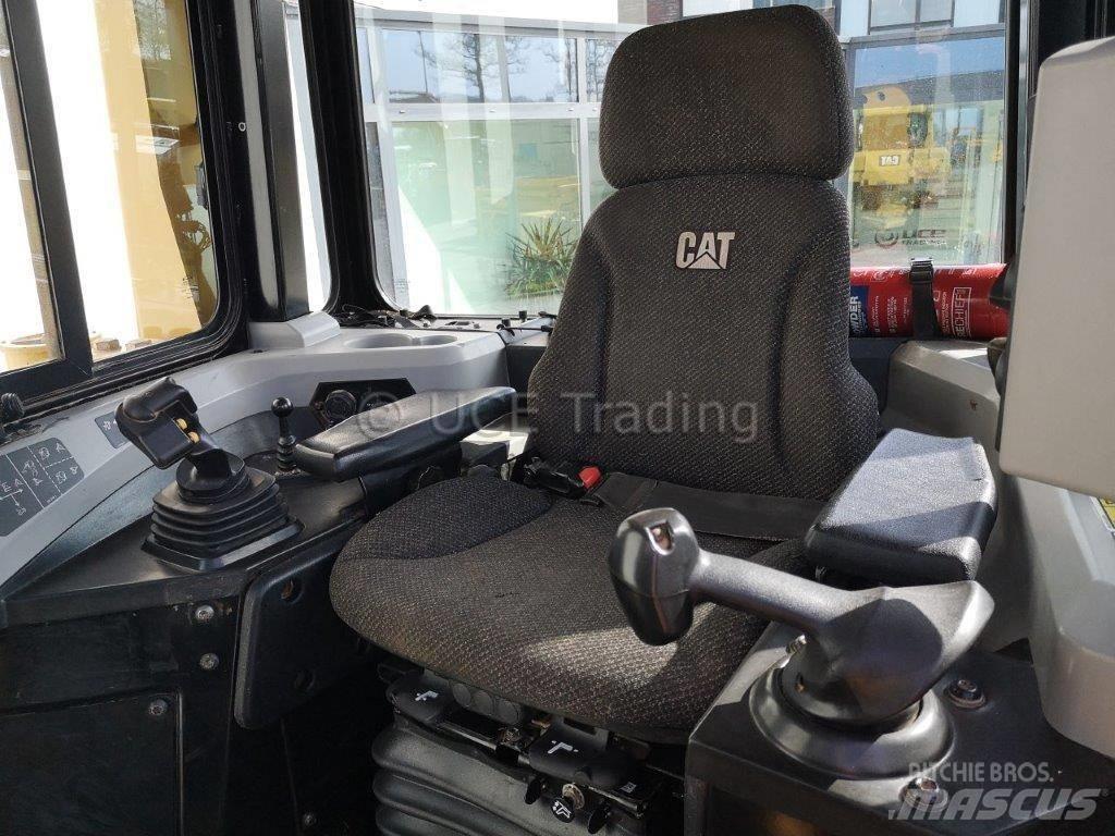 CAT D6T LGP 履带式推土机