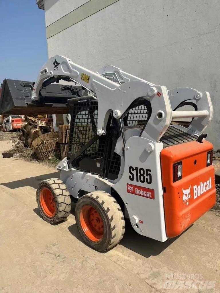 Bobcat S185 滑移装载机