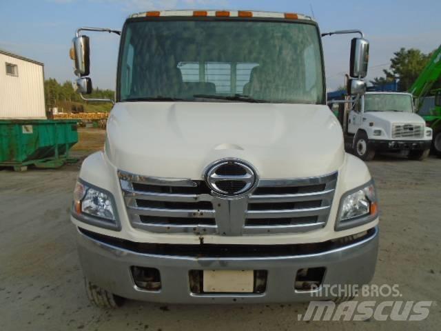 Hino 185 平板栏板货车