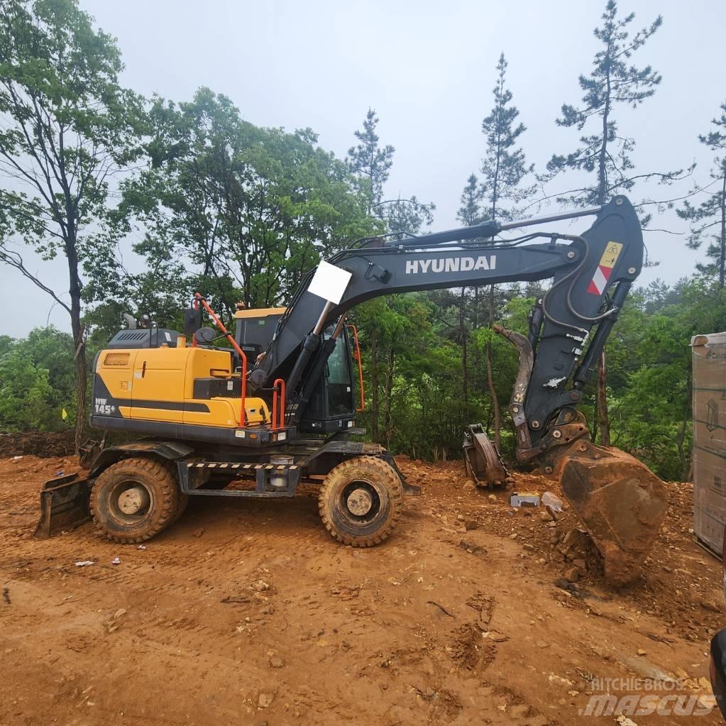Hyundai HW 145 轮式挖掘机