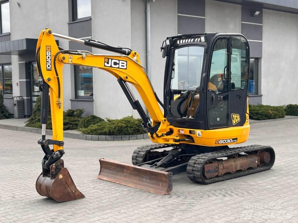 JCB 8030 ZTS 小型挖掘机