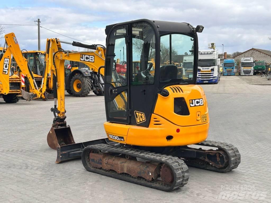 JCB 8030 ZTS 小型挖掘机