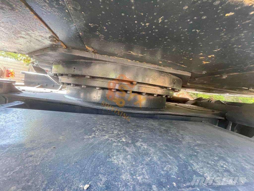 Hyundai R210W-9 轮式挖掘机