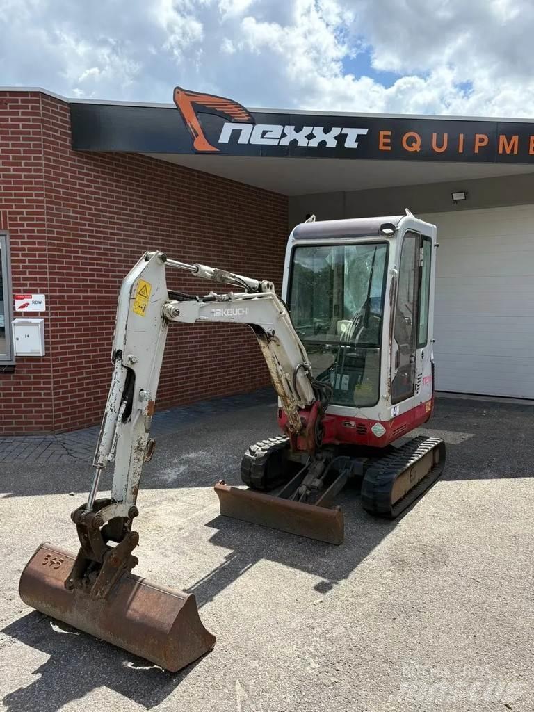 Takeuchi TB 016 小型挖掘机