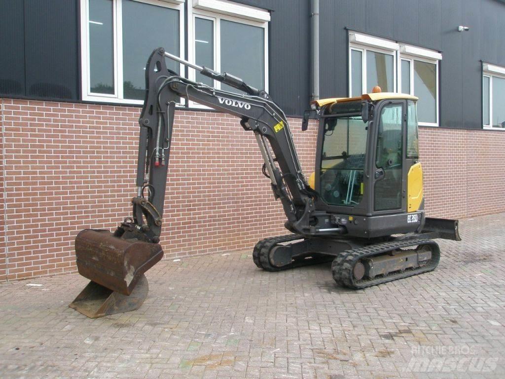 Volvo EC35D 小型挖掘机