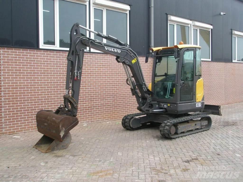 Volvo EC35D 小型挖掘机