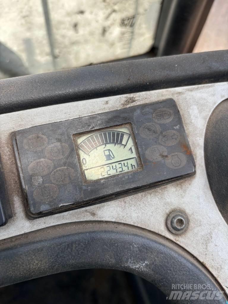 JCB TLT 35 柴油叉车