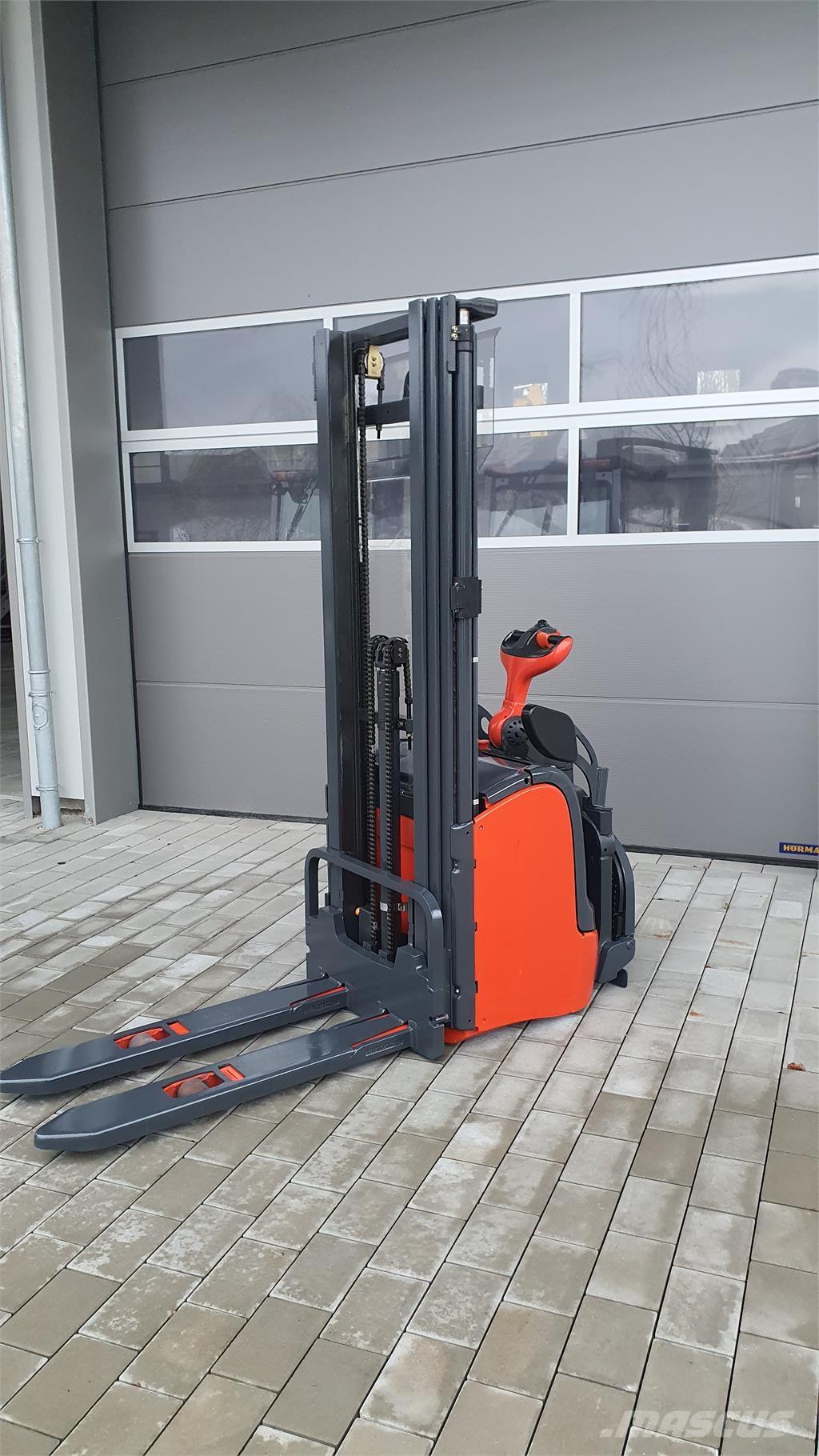 Linde L14AP 行走式堆垛机