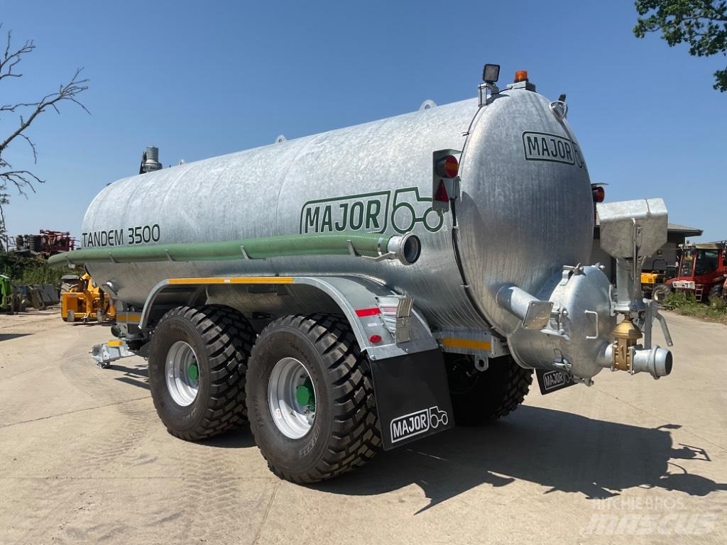Major TANDEM 3500 水肥车