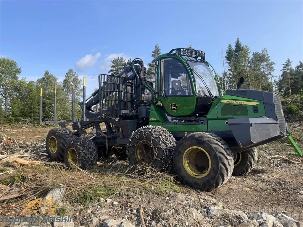 John Deere 1010G 集运机