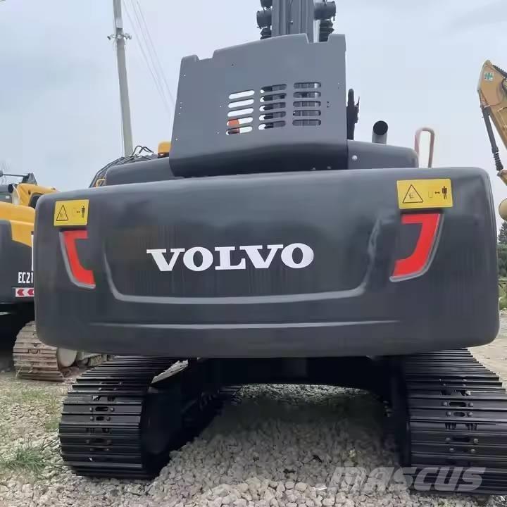 Volvo EC240D 履带挖掘机
