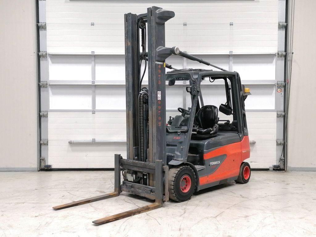 Linde E30L-01 电动叉车