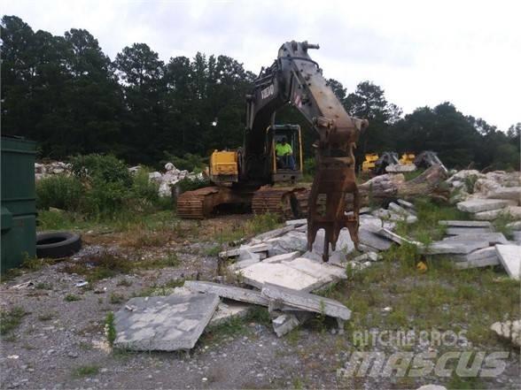 Volvo EC 330 履带挖掘机