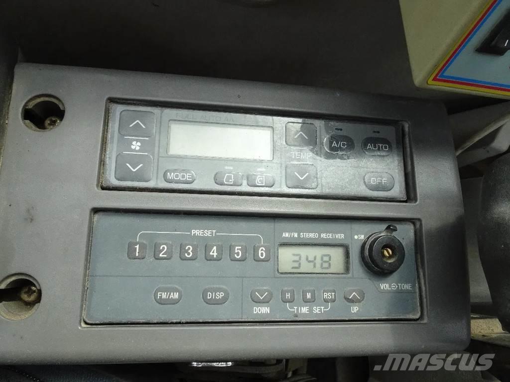 Hitachi ZX140W-3 轮式挖掘机