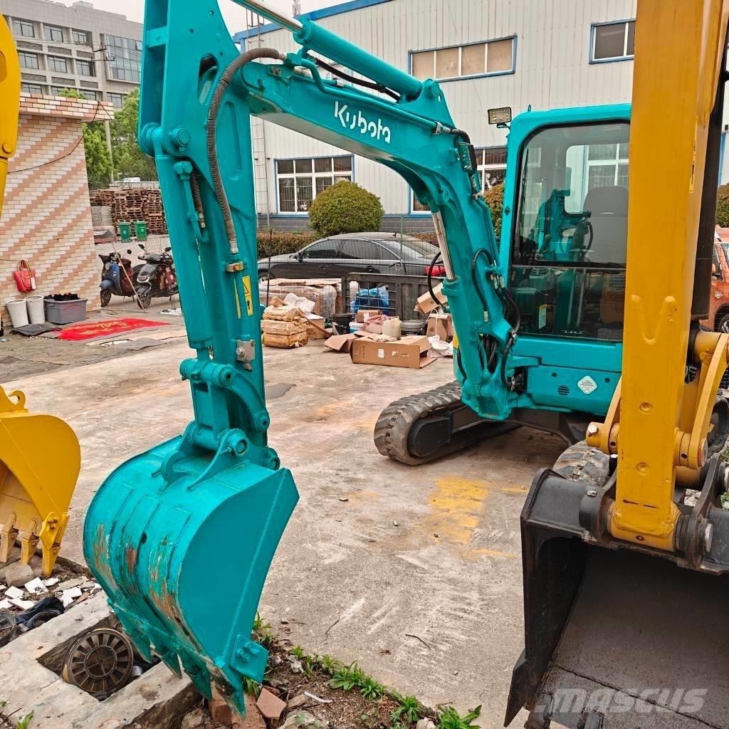 Kubota U 35 小型挖掘机