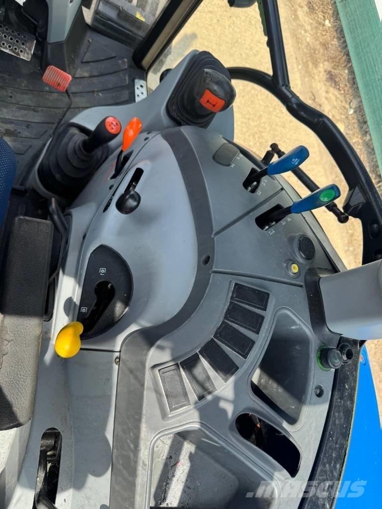 New Holland T 4.65 拖拉机/农用车