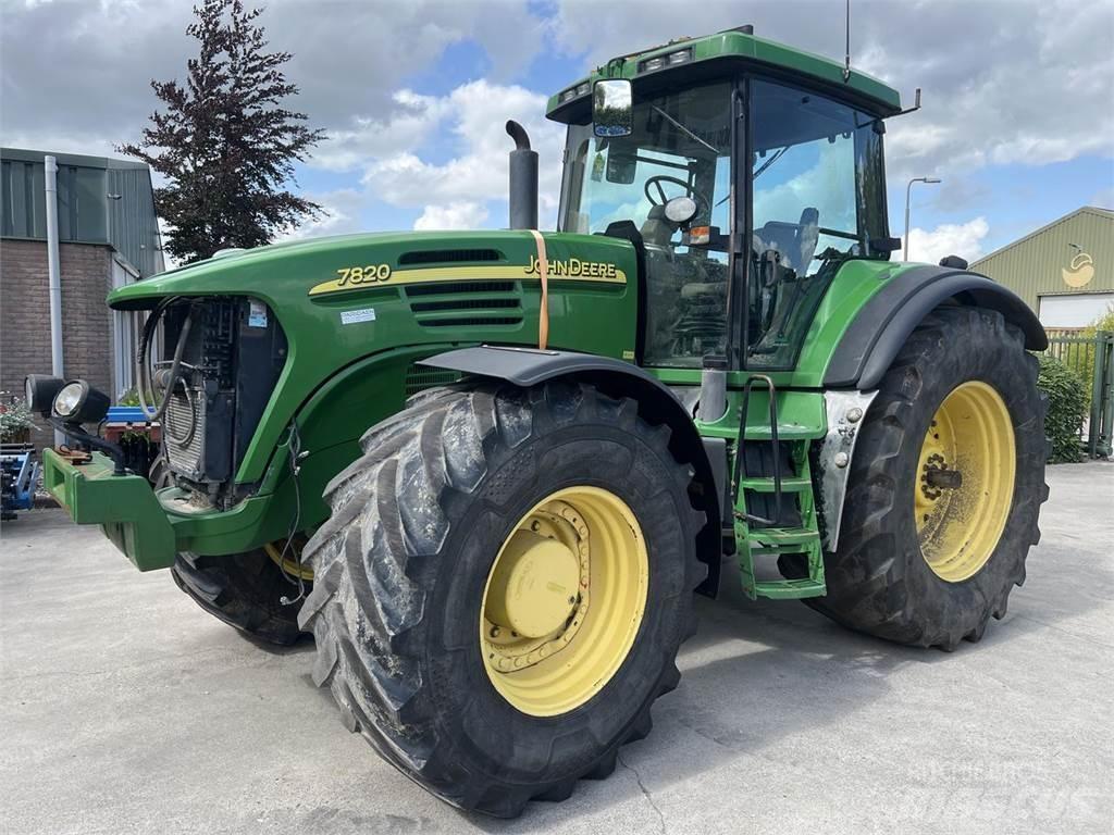 John Deere 7820 拖拉机/农用车