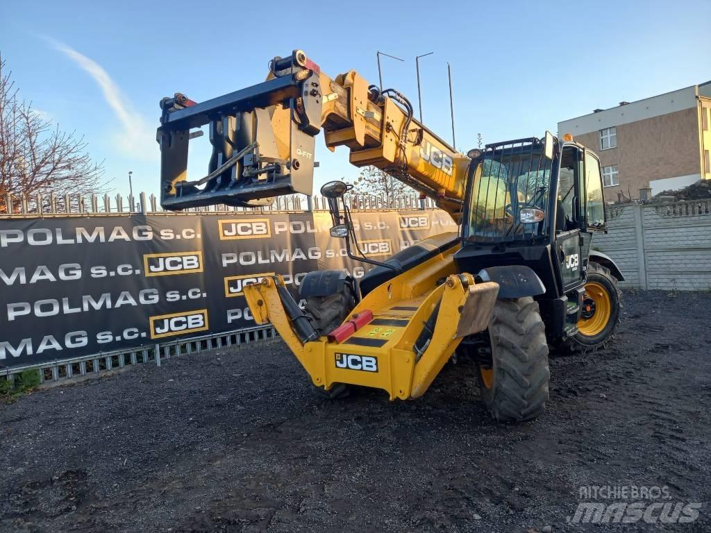 JCB 535-125 伸缩臂叉装车|叉装车