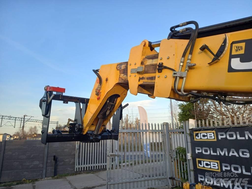 JCB 535-125 伸缩臂叉装车|叉装车