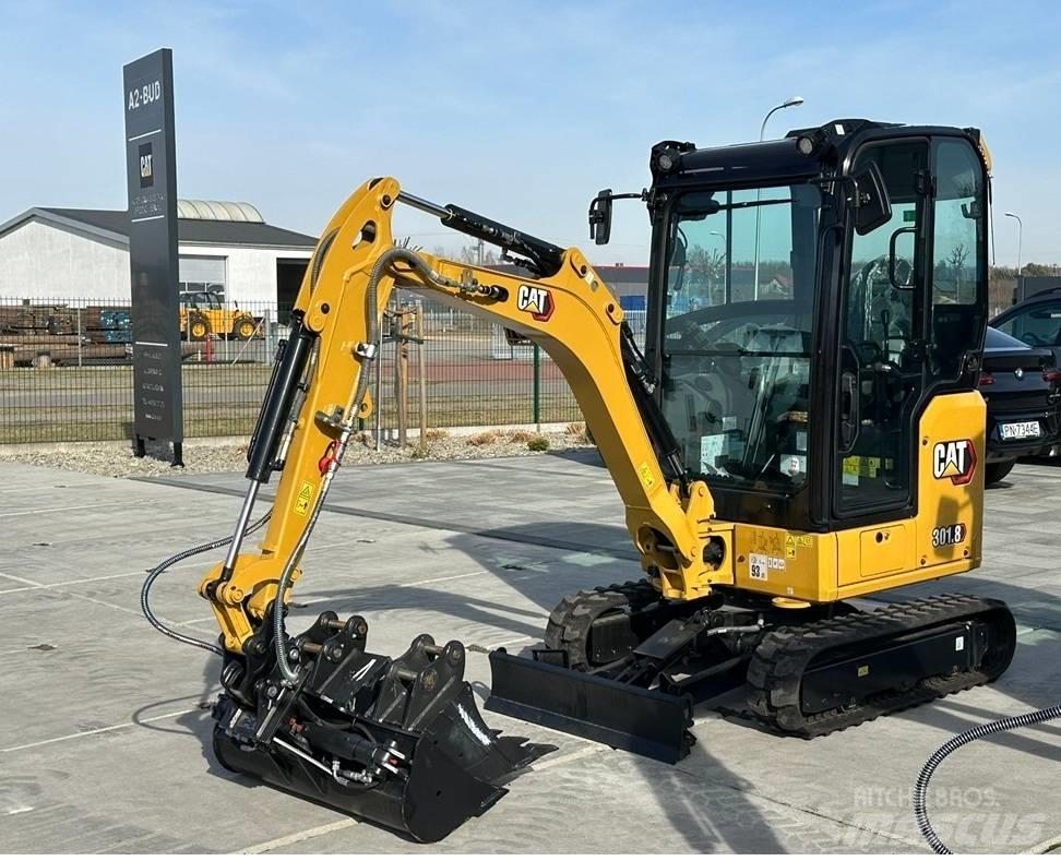 CAT 301.8 小型挖掘机
