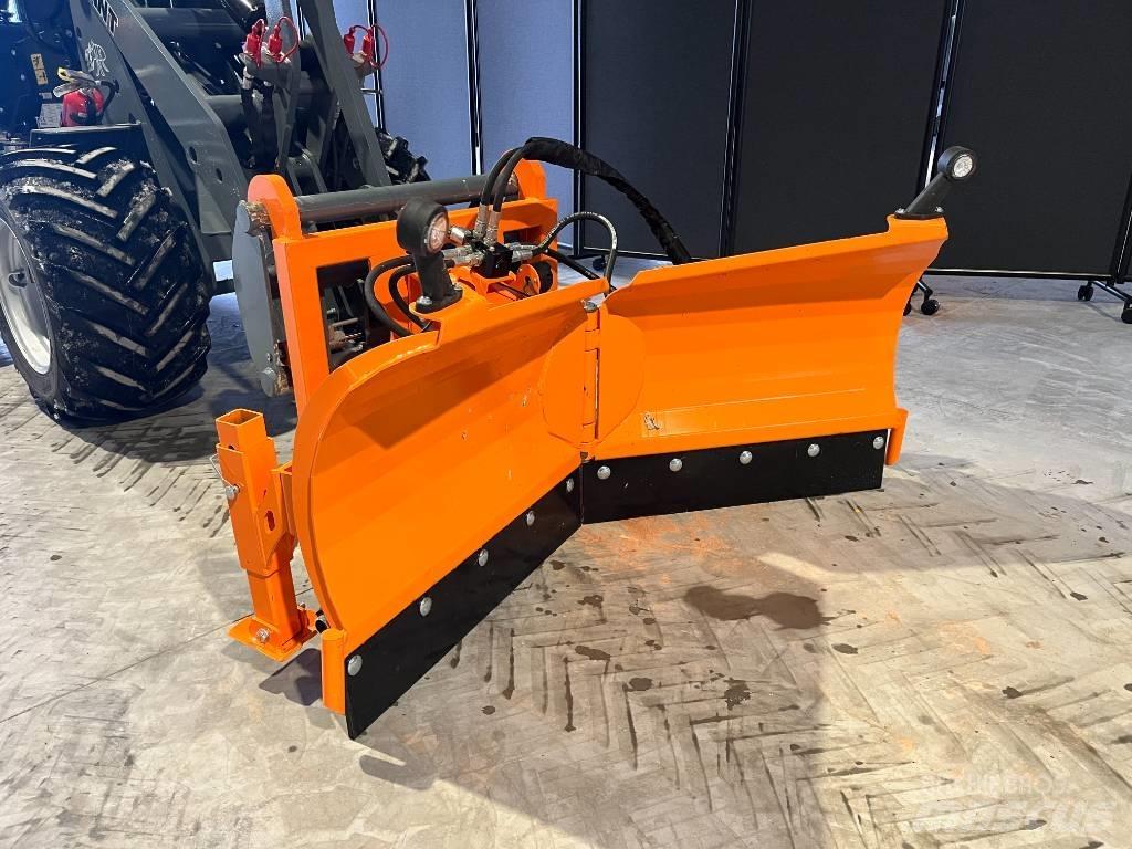  Vikplog 1500 铲雪车