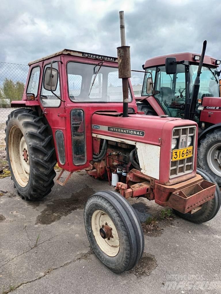International 674 拖拉机/农用车