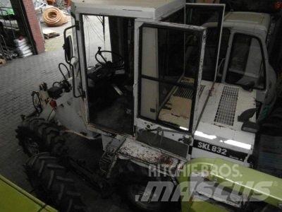 Schaeff SKL 832 轮式装载机