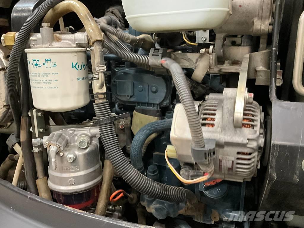 Kubota KX 042-4 小型挖掘机