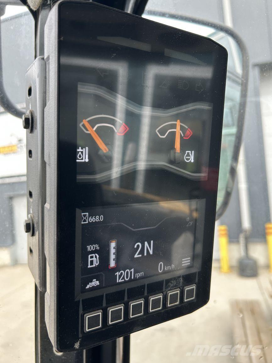 CAT 906M (8758) 多功能装载机