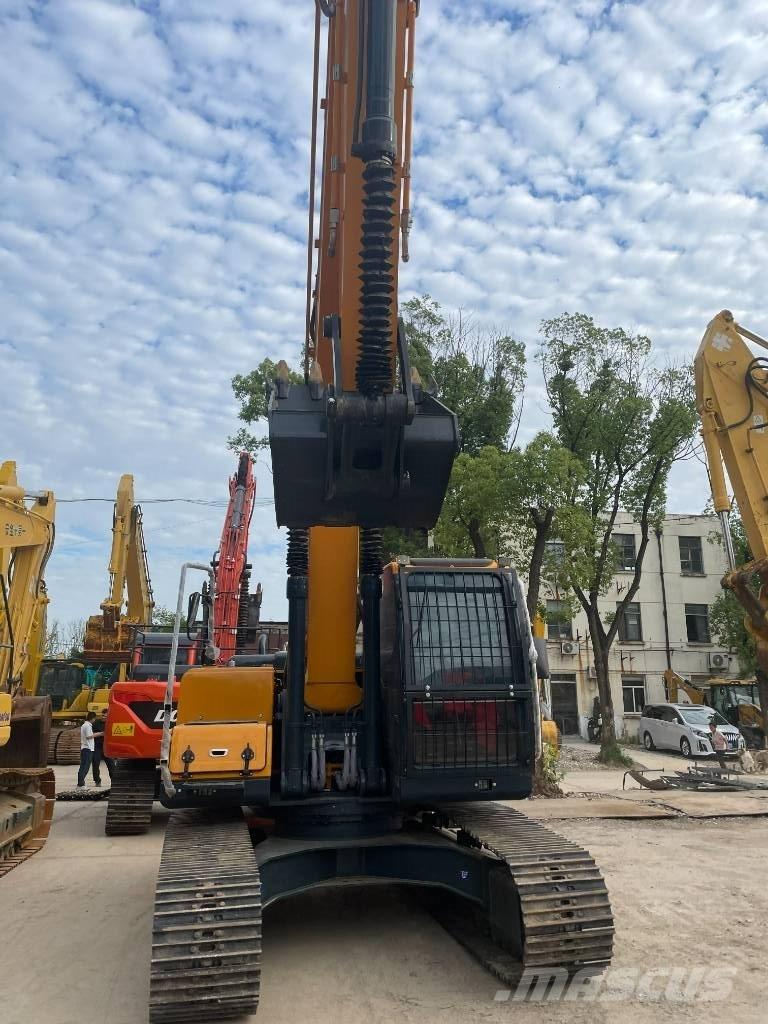 Hyundai 220LC-9S 履带挖掘机