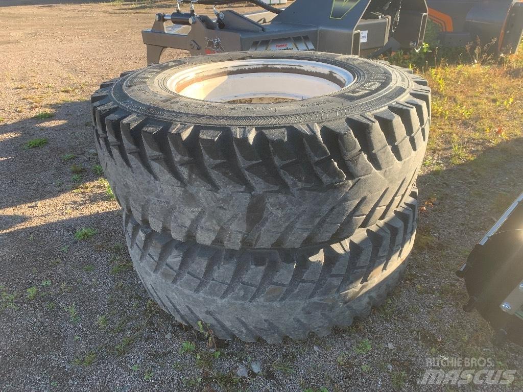 Nokian 16.9 R28 轮胎、车轮、轮圈
