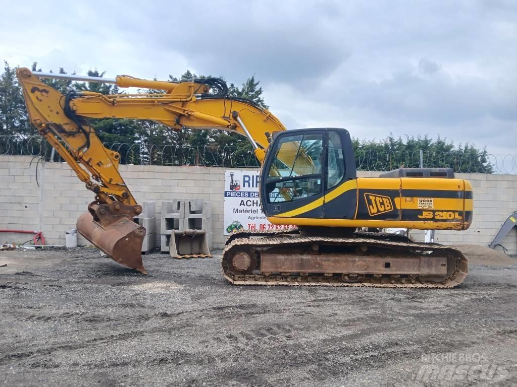 JCB JS 210 履带挖掘机